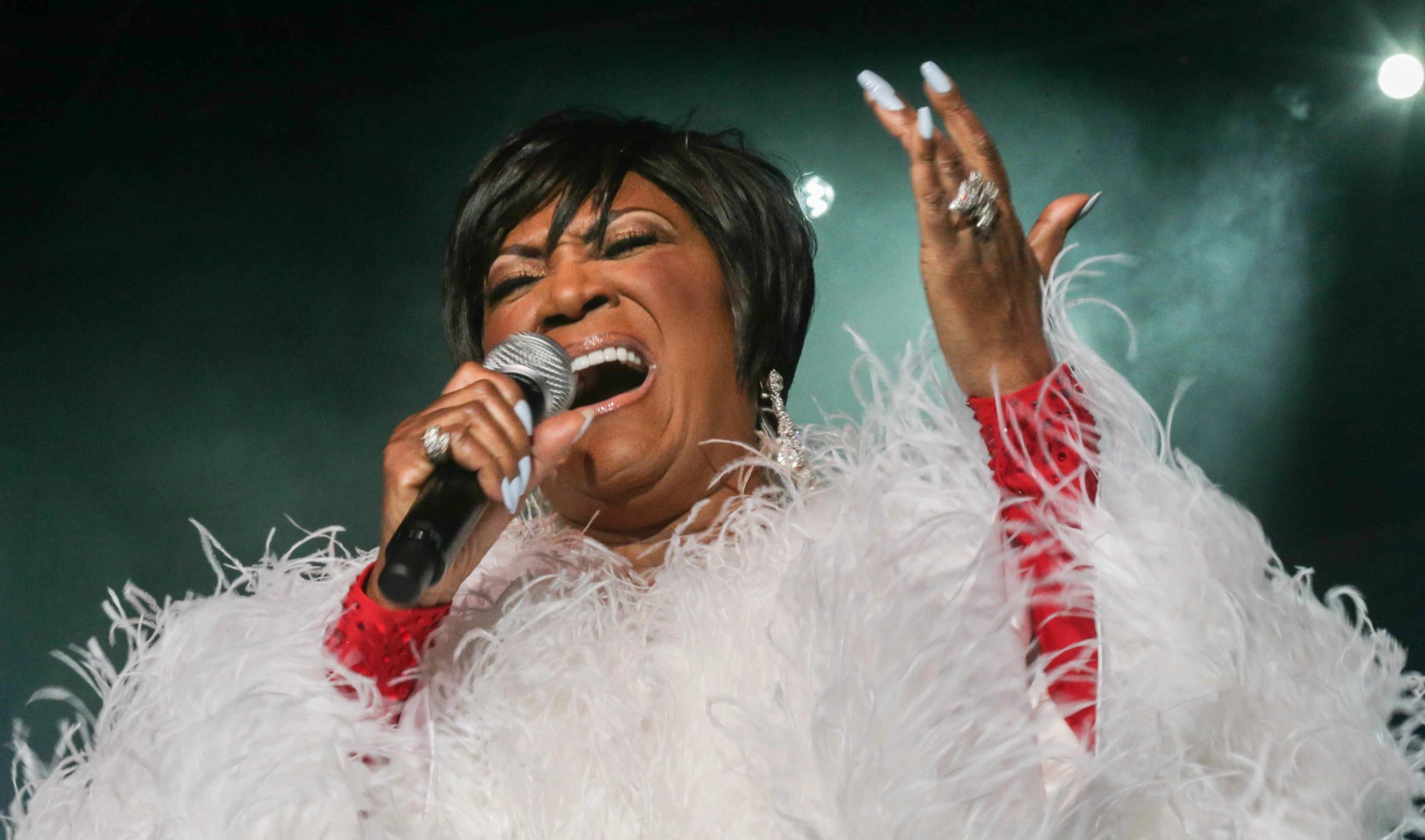 10 Best Patti Labelle Songs of All Time - Singersroom.com - How Old Is Patti LaBelle? Soul Legend's Age And Musical Impact
