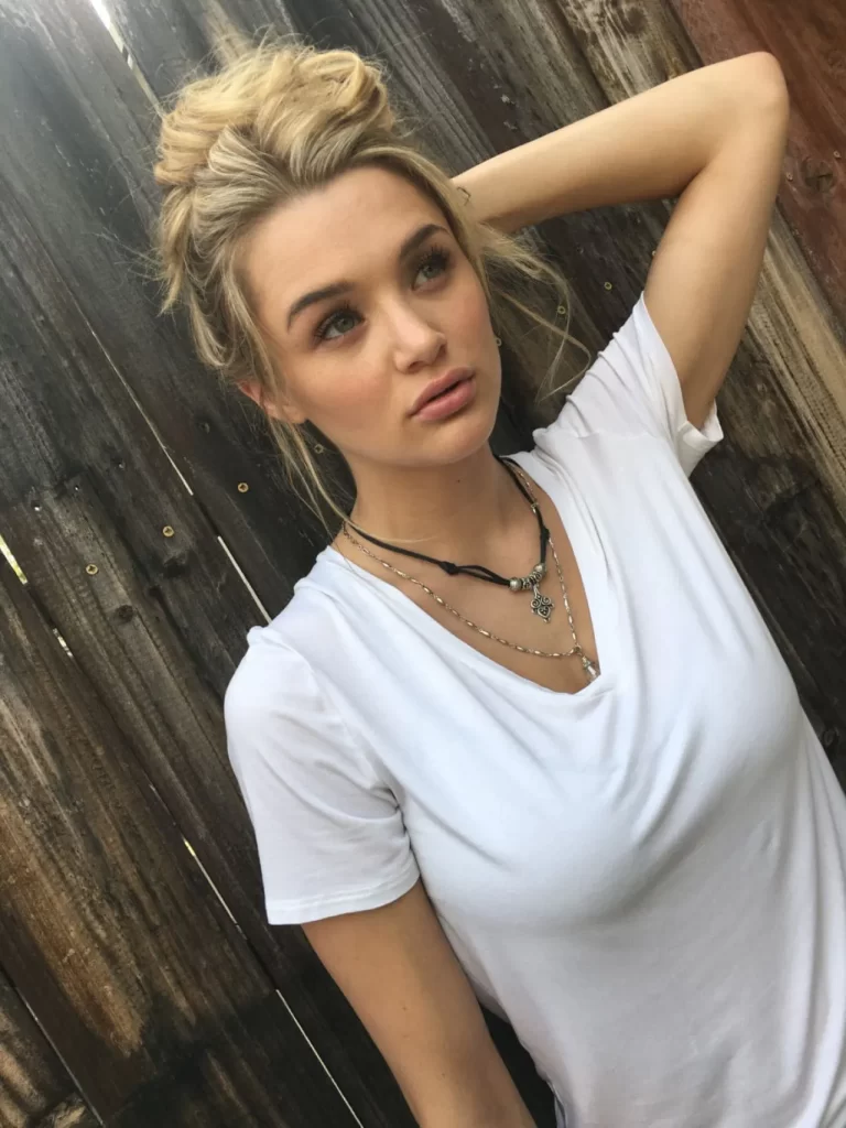 50 Hunter King Hot and Sexy Bikini Pictures - Inbloon - How Tall Is Hunter King? The Young and the Restless Star’s Height