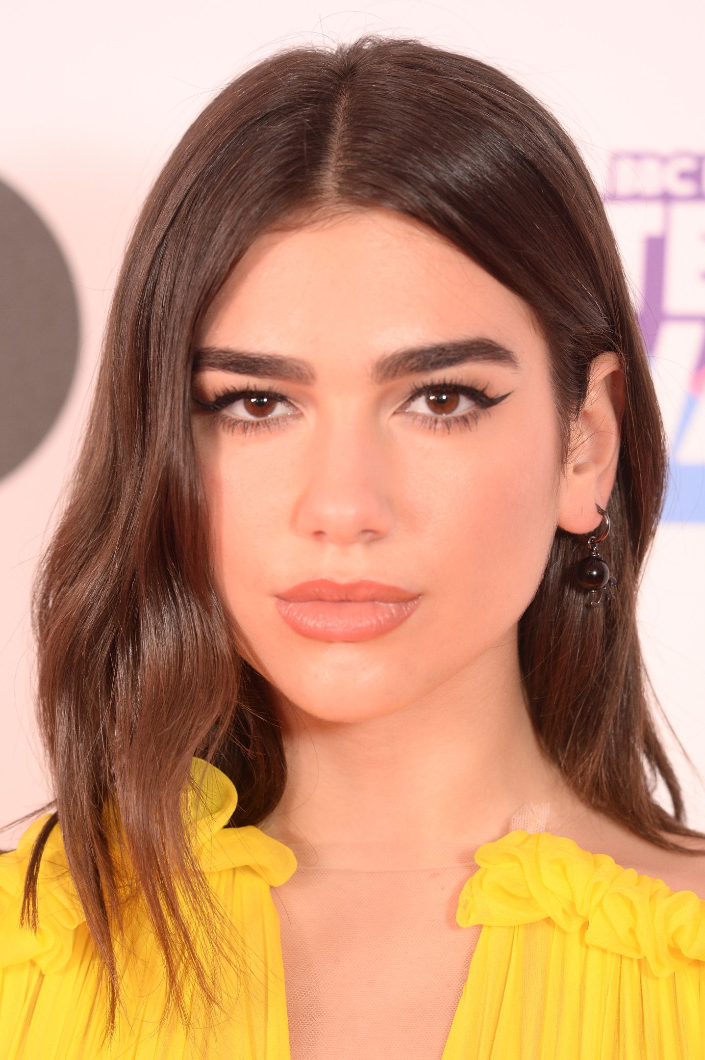 A Look at Dua Lipa's Best Beauty Moments | Hair styles 2017, Dua - Dua Lipa Sizzles: Her Sexiest Photos And Red Carpet Moments