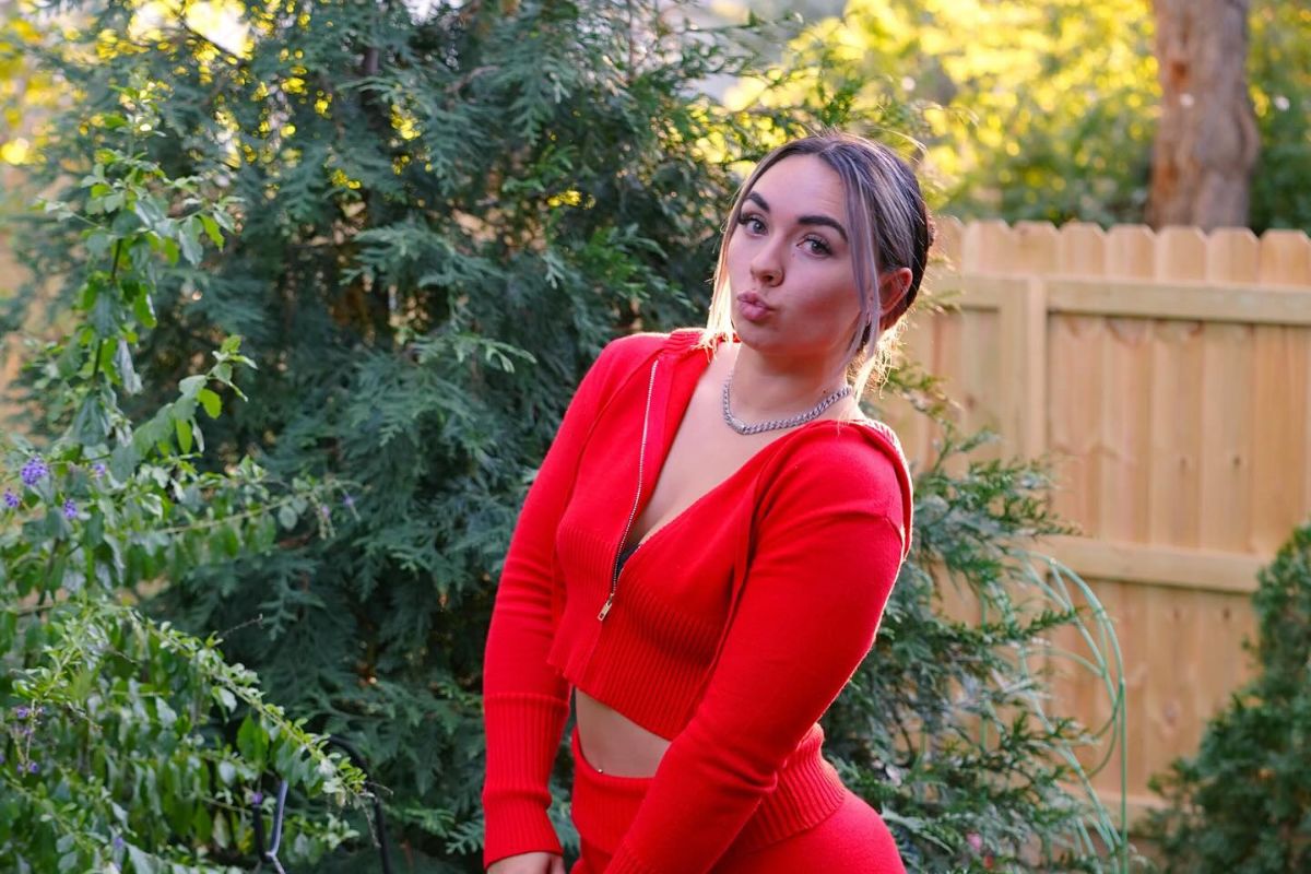 Abby Berner Net Worth, Age, Height & More (2025) - Abby Berner Height – Gym Influencer's Power Profile