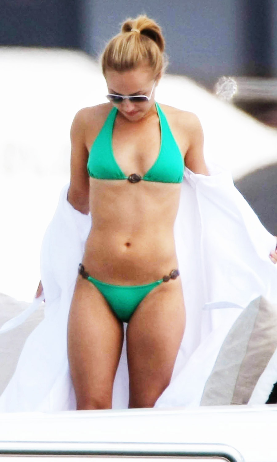 Actress Hot Photo Collection: Hayden Panettiere Hot - Hayden Panettiere: Sexy Pics of the Petite Powerhouse with Big Energy