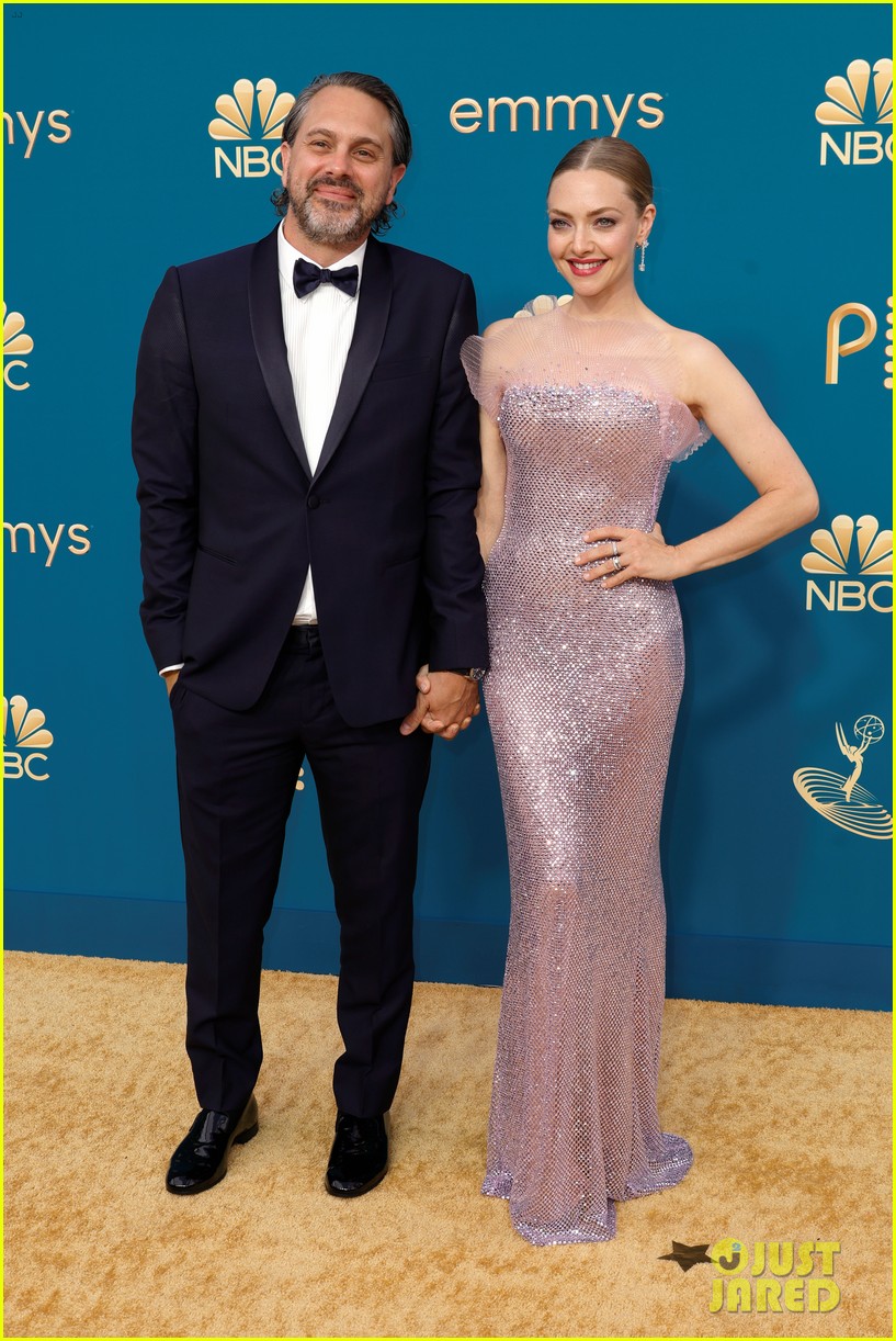 Who Is Amanda Seyfried’s Husband? Meet Thomas Sadoski, Her Broadway Love