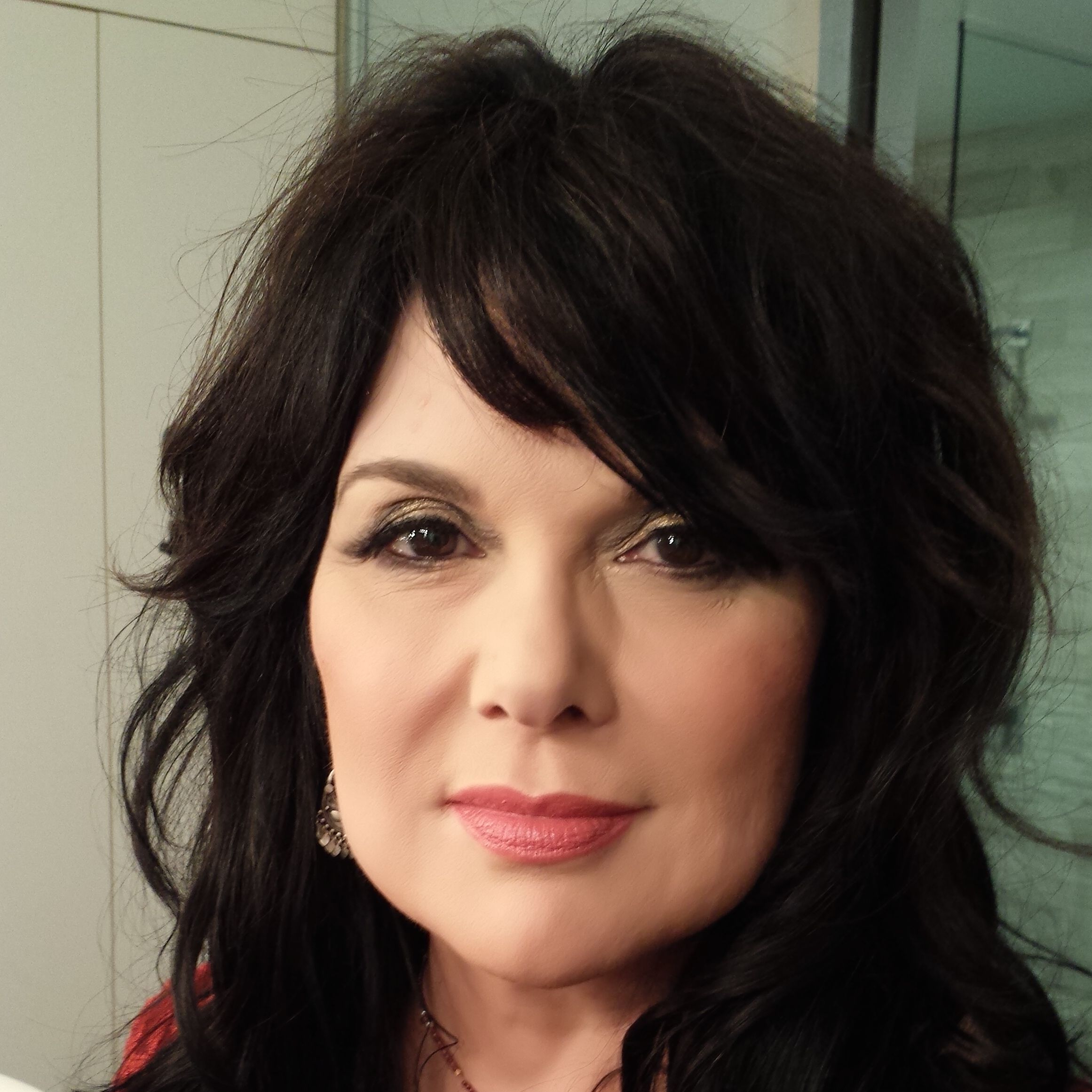 Ann Wilson Of Heart Top Sellers | emergencydentistry.com - How Tall Is Ann Wilson? Heart’s Lead Singer Stands Tall