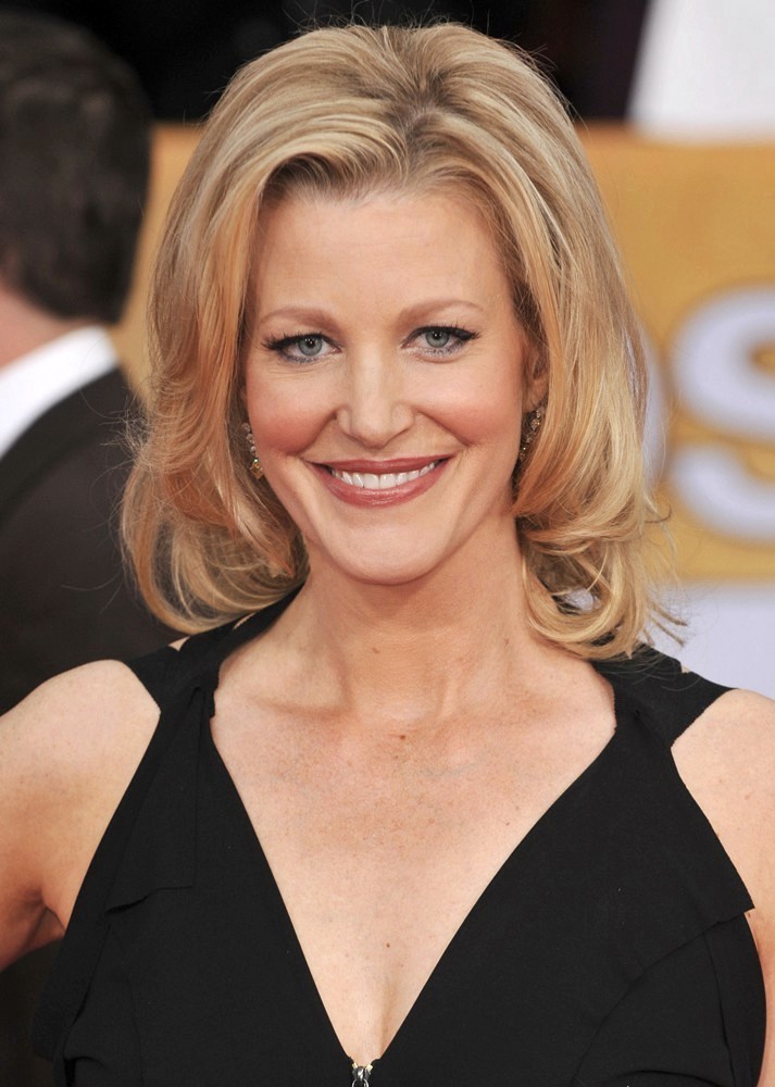 Anna Gunn blonde | Hair styles, Anna gunn, Screen actors guild award - Anna Gunn Height: Breaking Bad Star's True Stature