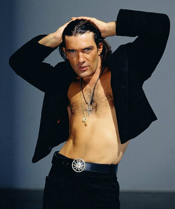 antonio banderas | Actors, Celebrities male, Hot actors - Antonio Brown’s Wife: Chelsa Shannon, the NFL Star’s Better Half