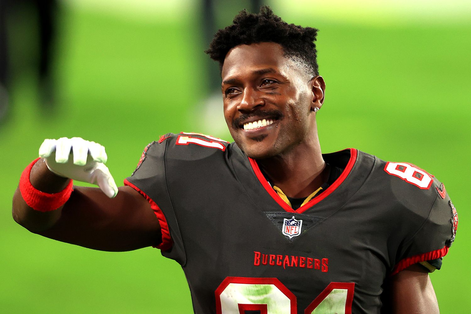 Antonio Brown Signs One-Year Deal with Tampa Bay Buccaneers - How Old Is Antonio Brown? NFL Controversy & Birthday Facts