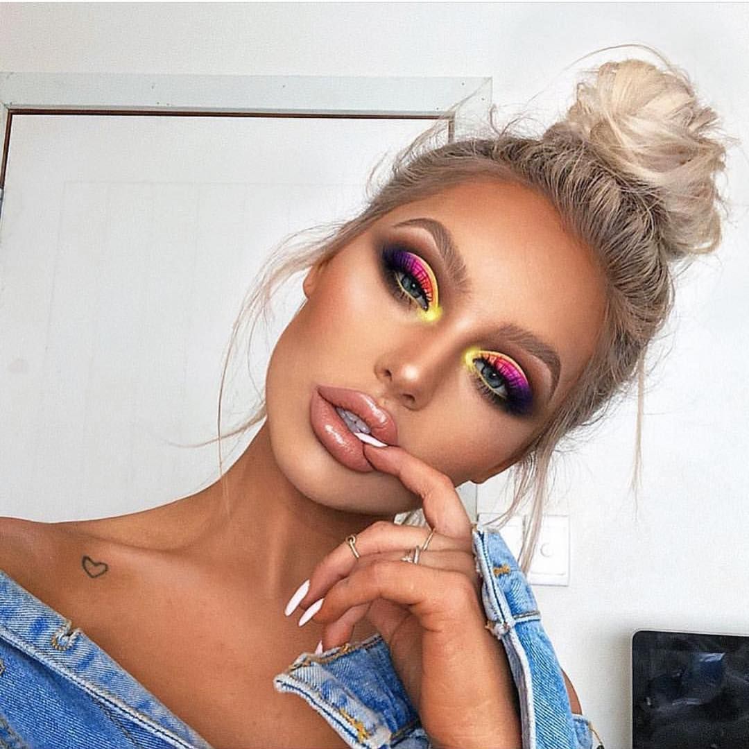 🇬🇧Atarah Mayhew on Instagram: “😍🌈Which look is your favourite?? 🎨By - Atarah Mayhew: Sexy Pics of the Rising TikTok Sensation