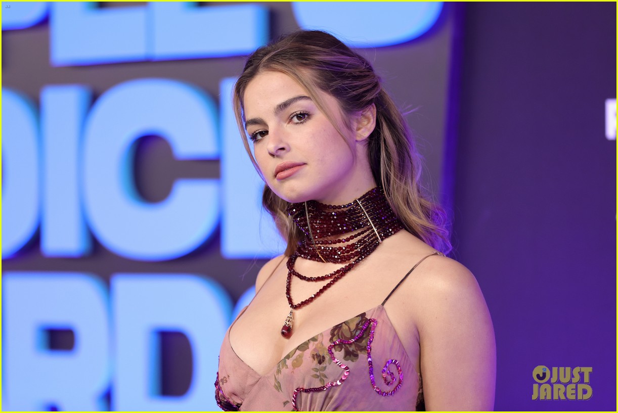 Becky G Makes Jaws Drop With Thigh-High Slit Dress at People's Choice - Becky G Sizzles: Hottest Photos Of The Pop Sensation (2025)