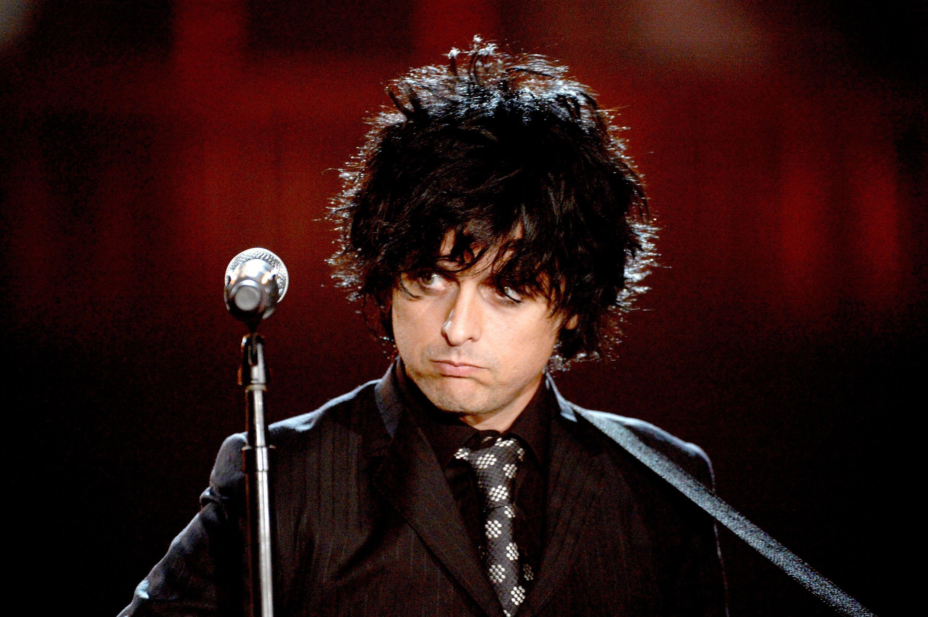 Billie Joe Armstrong Wallpapers - Wallpaper Cave - Billie Joe Armstrong Height: Green Day Frontman Measured