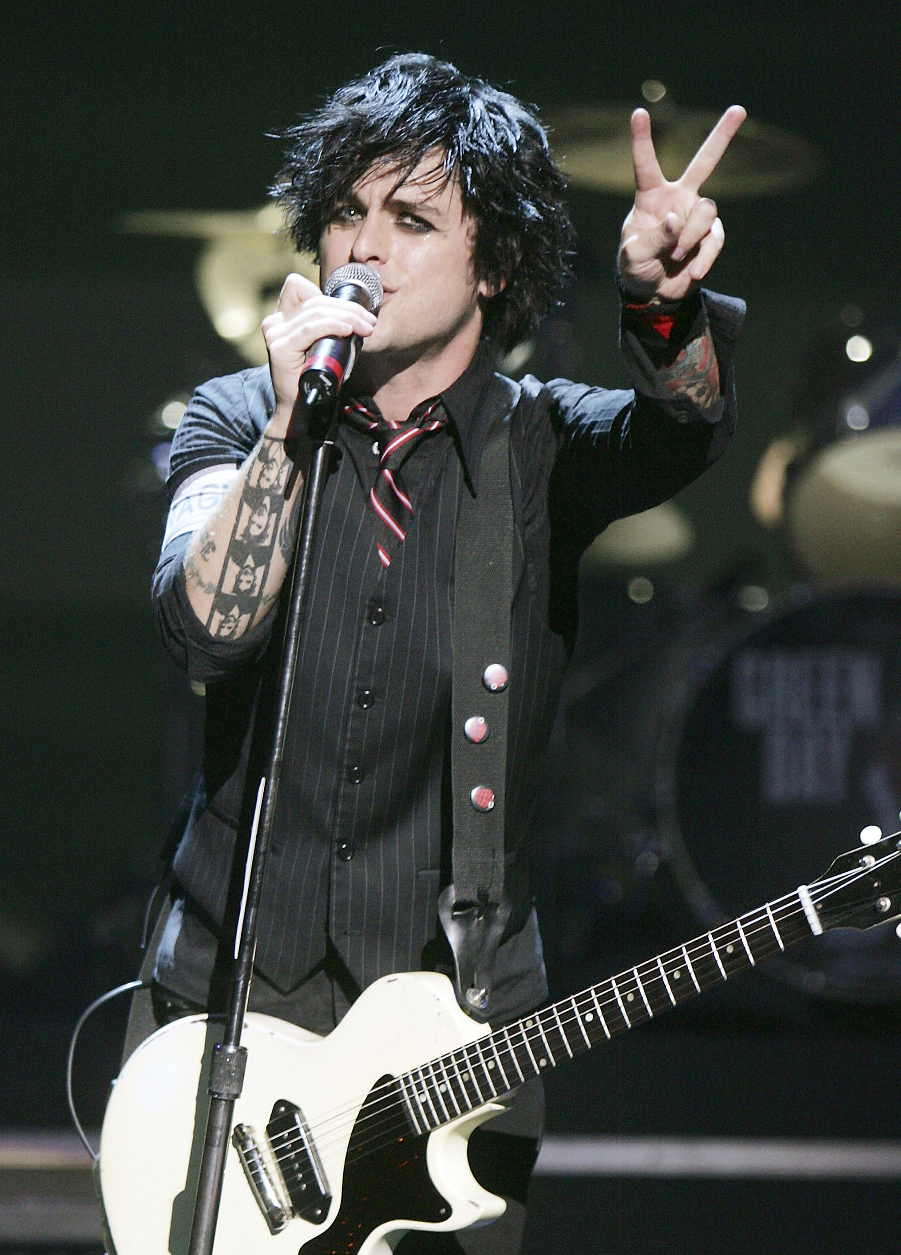 billie joe - Billie Joe Armstrong Photo (11884268) - Fanpop - Billie Joe Armstrong Height: Green Day Frontman Measured