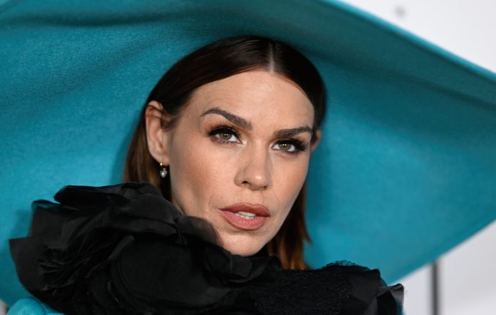 Billie Piper opens up on divorce from Laurence Fox: “Of course I have - How Old Is Piper? Age Details For The Rising Star You Googled