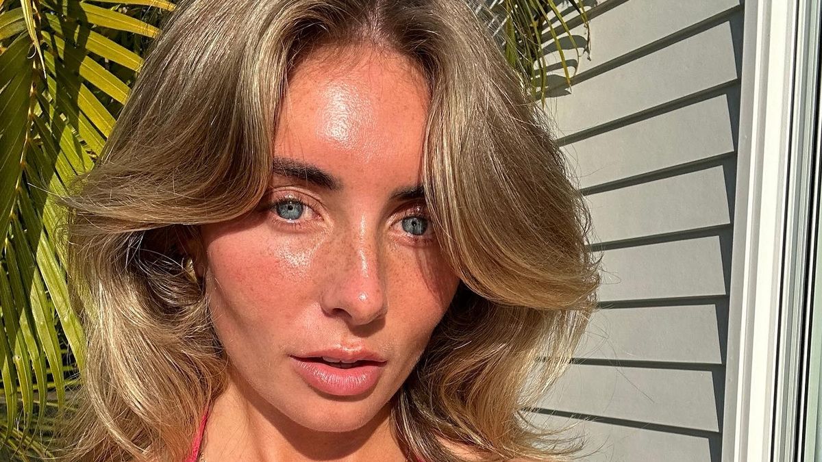 Bonnie Blue: How middle-class girl who married private schoolboy became - Bonnie Blue's Prison Video Reveals The Truth Behind Her Shocking ‘Arrest'
