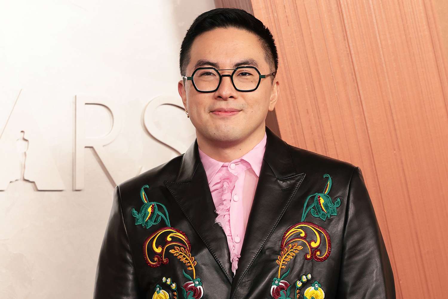How Tall Is Bowen Yang? SNL Comedian’s Height Details