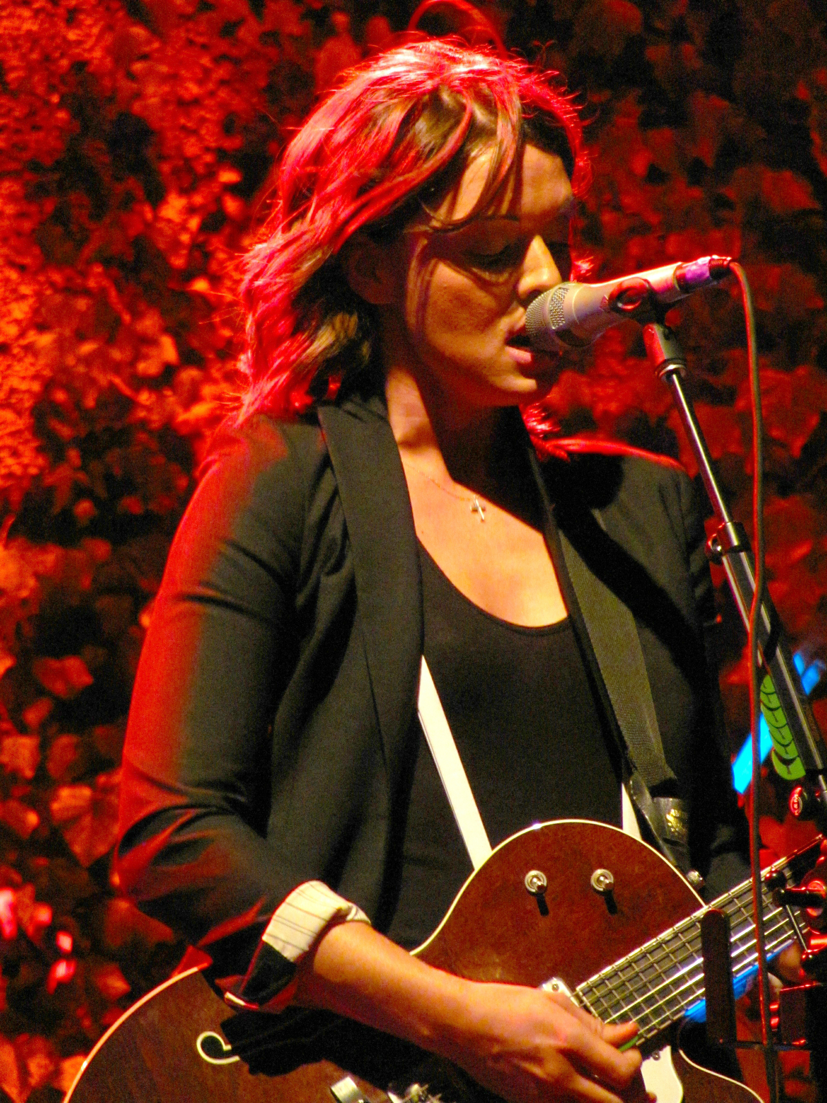 Brandi Carlile - Brandi Carlile Photo (36356456) - Fanpop - Brandi Carlile's Age Revealed – Singer-Songwriter's Journey