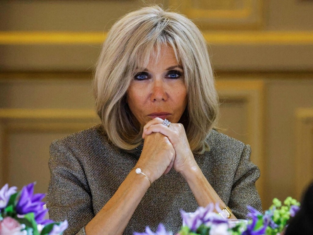 Brigitte Macron - Biography, Height & Life Story | Super Stars Bio - How Tall Is Brigitte Macron? Height Of France’s First Lady