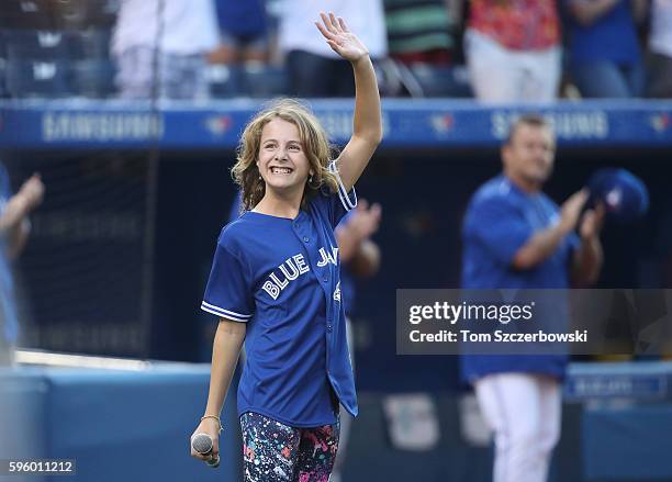 Capri Everitt Photos et images de collection - Getty Images - How Old Is Capri? Facts & Age About The Trending Name