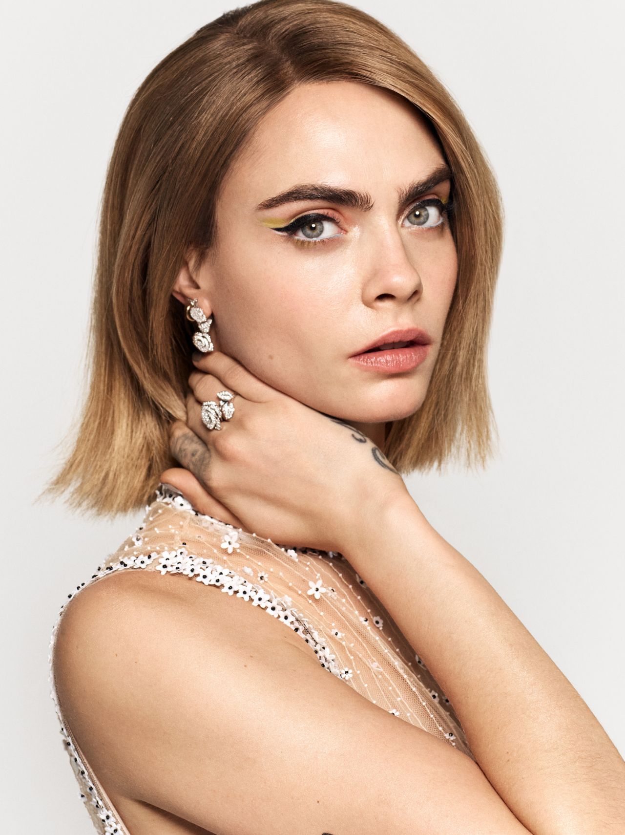 Cara Delevingne Style, Clothes, Outfits and Fashion • CelebMafia - How Tall Is Cara Banks? Golf Channel Anchor’s Height Revealed