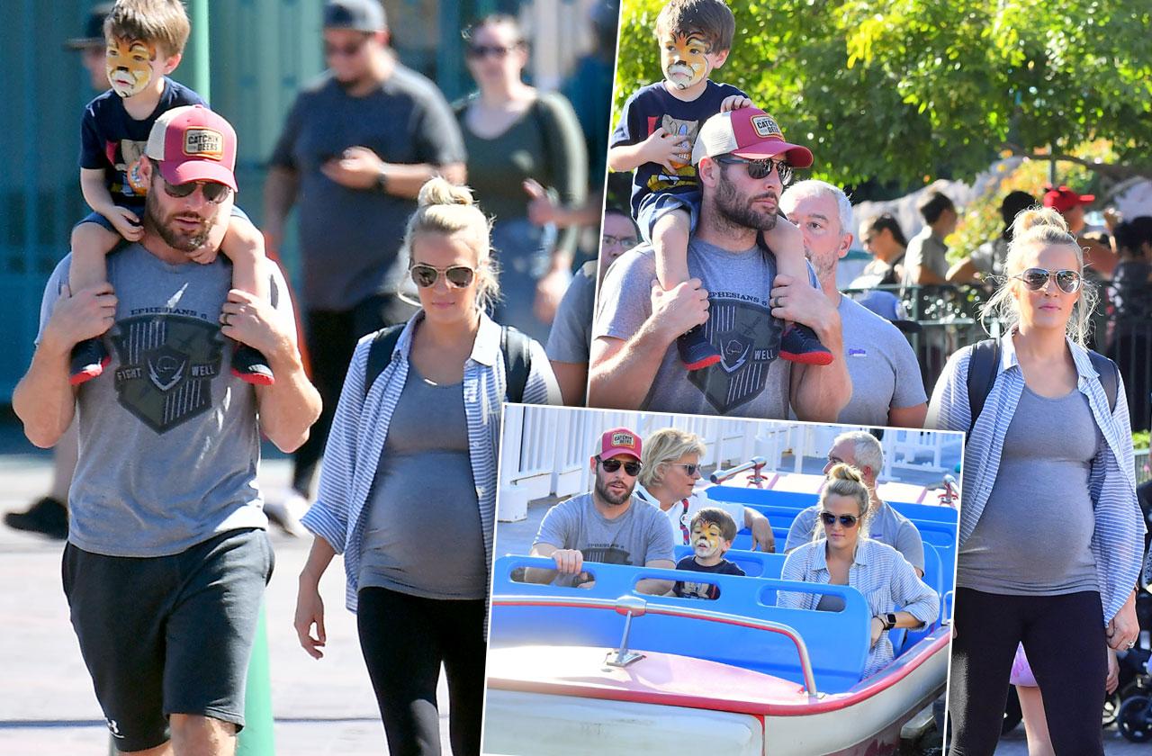 Is Carrie Underwood Pregnant In 2025? What Fans Are Saying