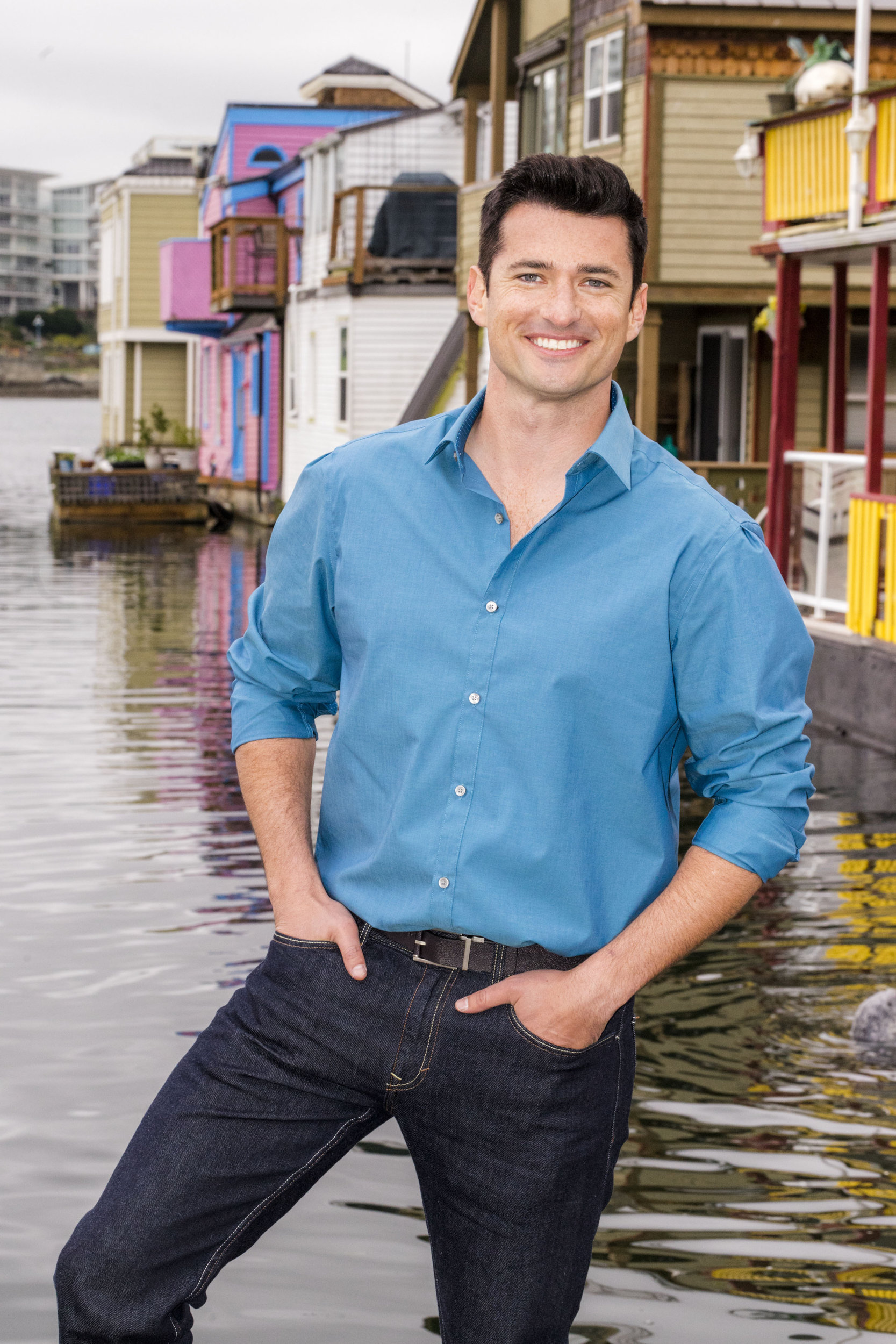Cast - Wes Brown as Nate - Love Under the Stars | Hallmark Movies and - Wes Brown Height: Actor's Tall Truth