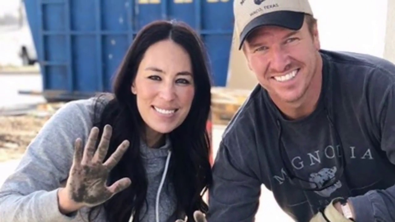 Chip And Joanna Gaines’ Net Worth Revealed! How Much Are The ‘Fixer - What Is The Net Worth Of Chip & Joanna Gaines