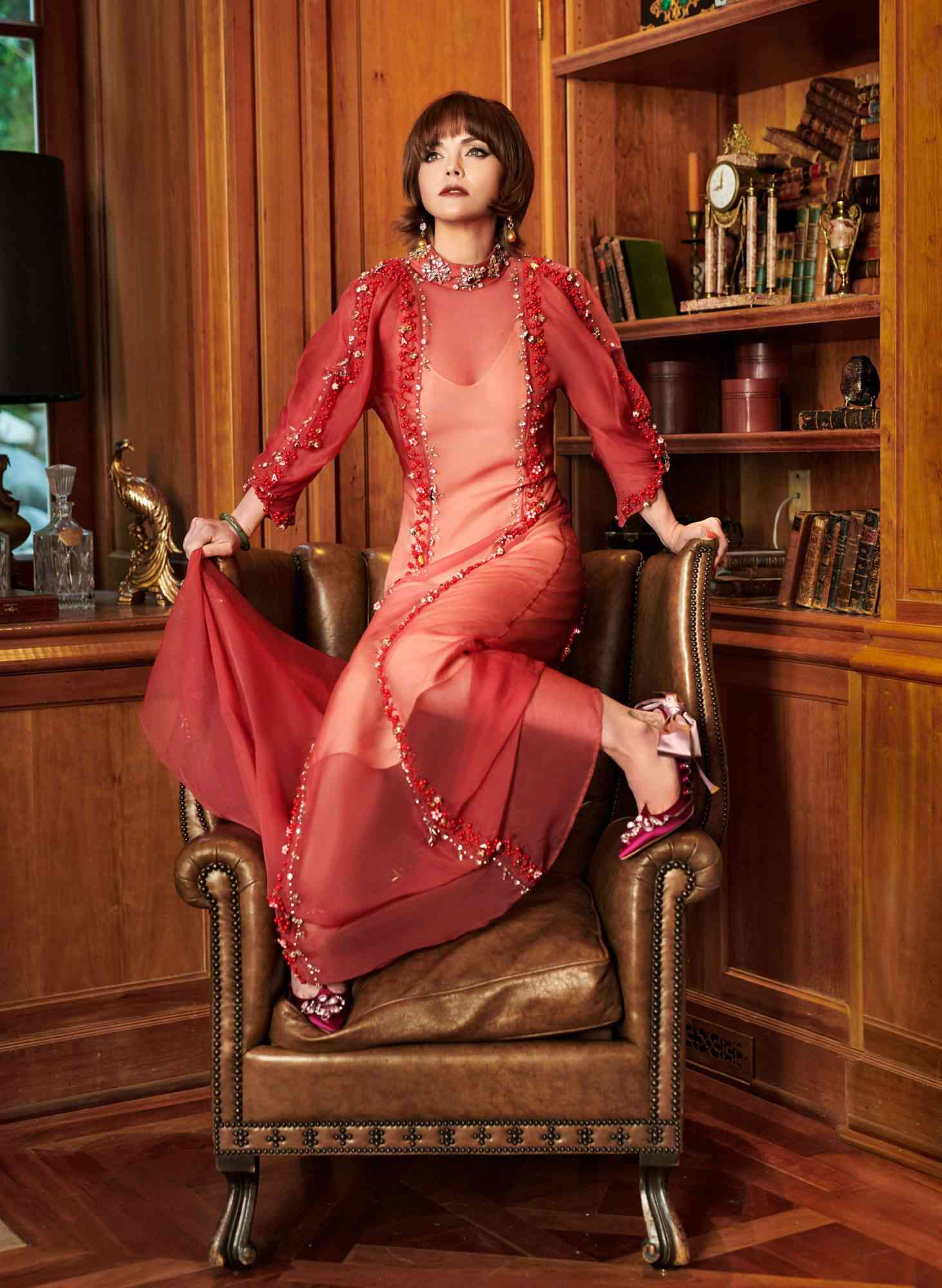 Christina Ricci on Her Style Transformation, and Her Yellowjackets - Christina Ricci: Sexy Pics of the Dark and Mysterious Beauty