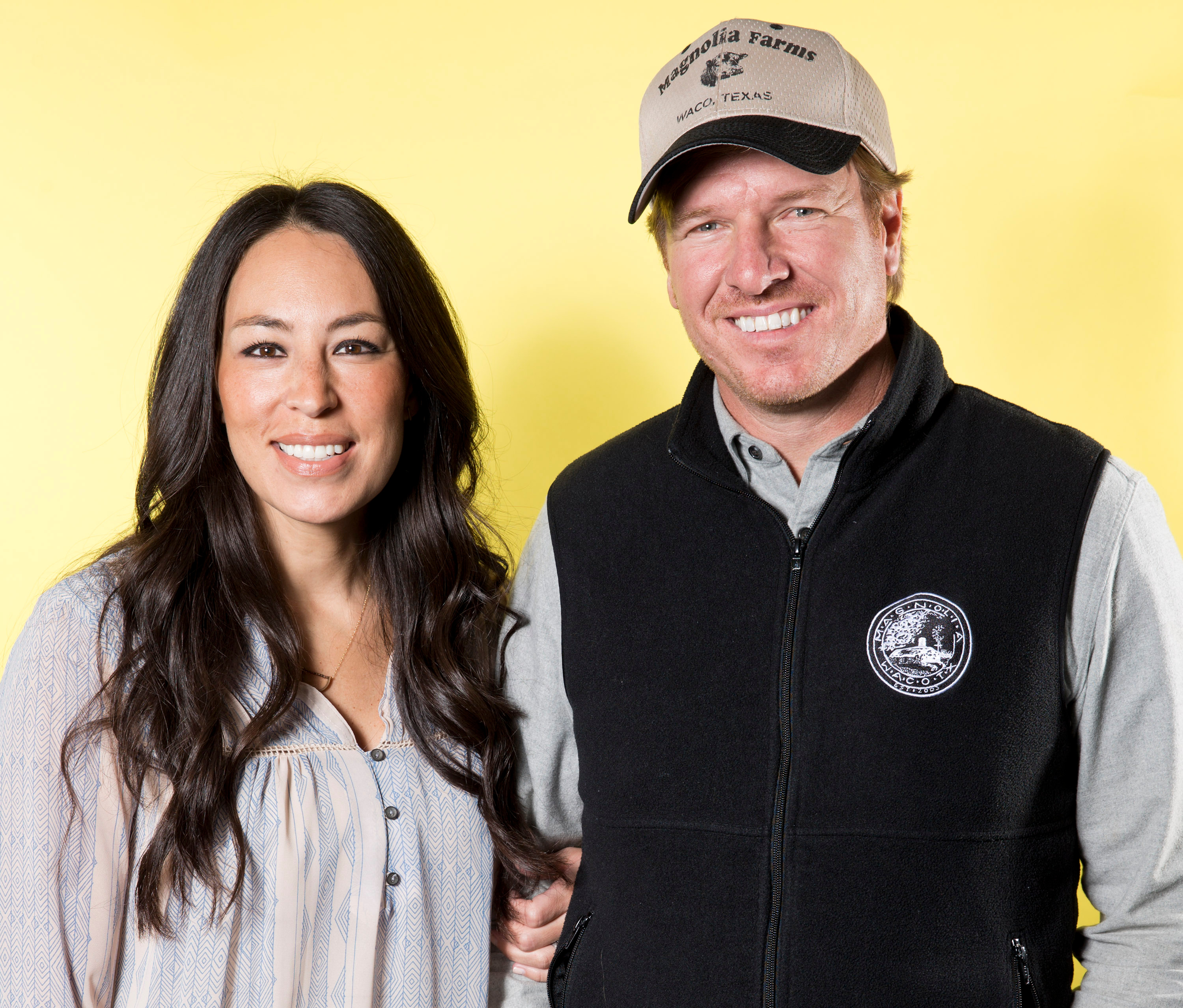 Closer Weekly - What Is The Net Worth Of Chip & Joanna Gaines