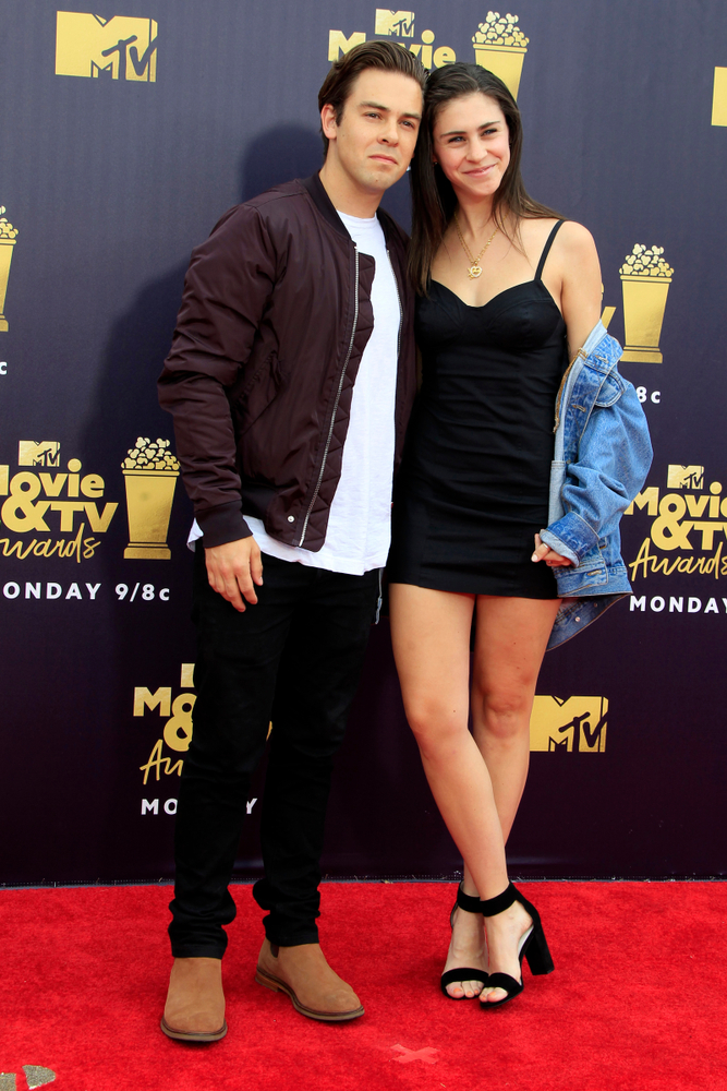 Cody Ko Height, Weight, Net Worth, Age, Birthday, Wikipedia, Who - How Tall Is Cody Ko? YouTuber's Real Height Revealed