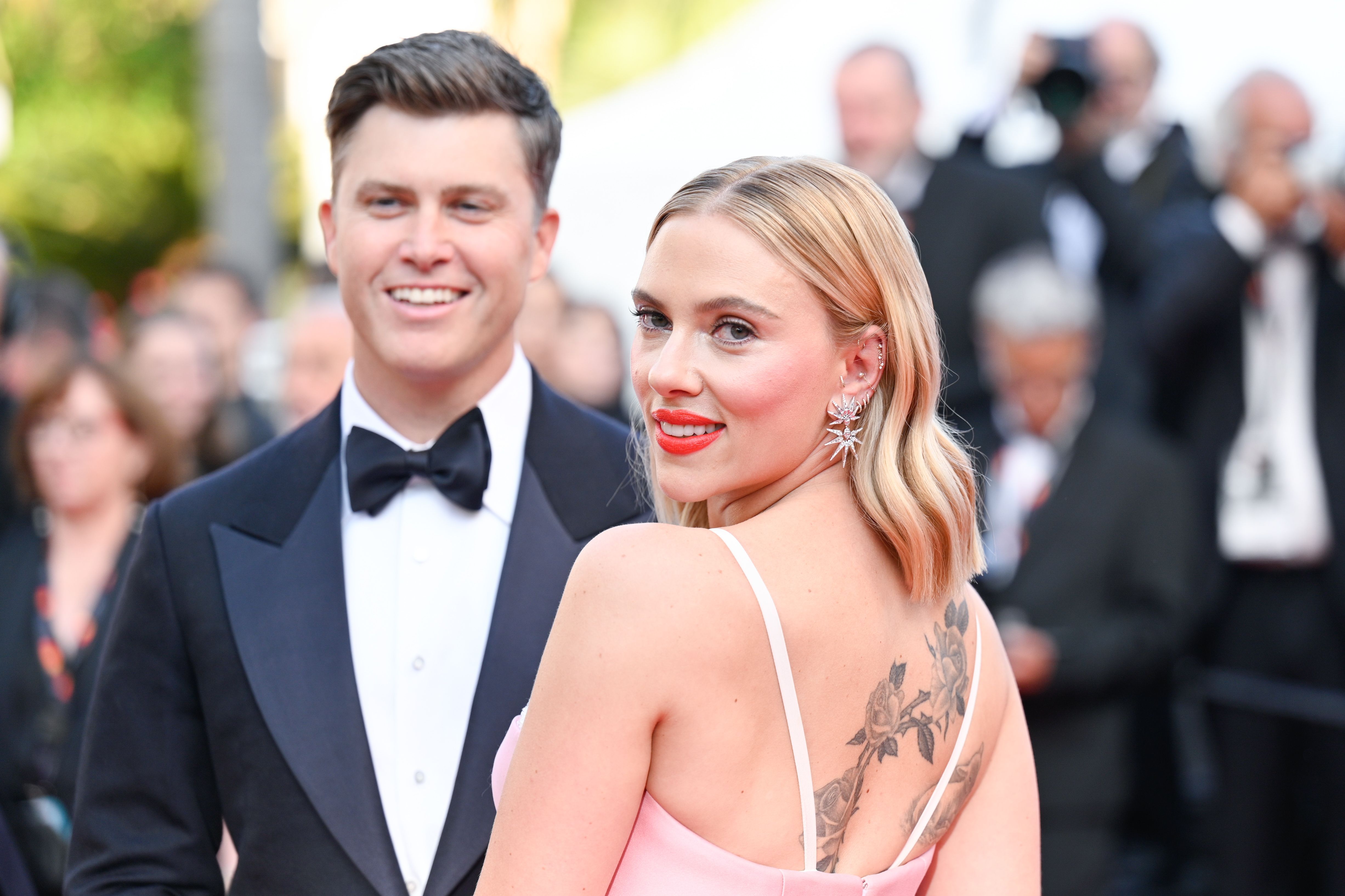 Colin Jost Net Worth 2024 - Scarlett Johansson Husband: Who Is The Marvel Actress Married To?