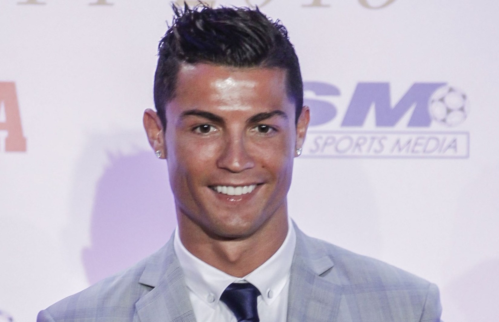 Cristiano Ronaldo weight, height and age. We know it all! - Cristiano Ronaldo Height – How Tall Is the Football GOAT?