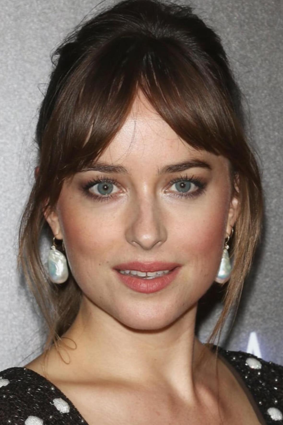 Dakota Johnson - FilmAffinity - Who Is Dakota Johnson Dating In 2025?