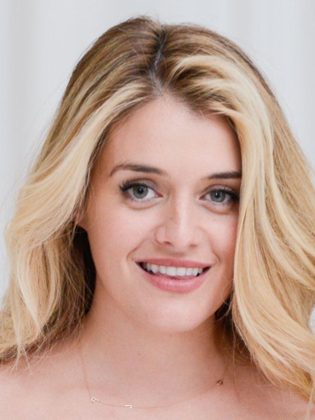 Daphne Oz Hair Style - Daphne Oz Height: How Tall Is The TV Chef?