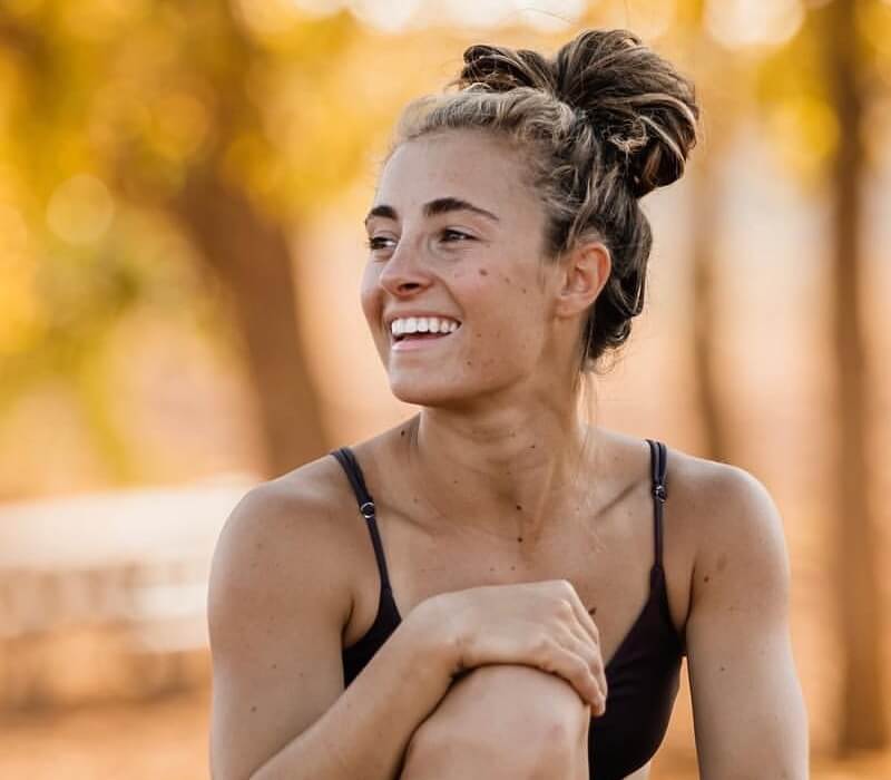 Demi Bagby Wiki & Bio: Net Worth, Age and other information | FameCop.com - Demi Bagby Height: Fitness Star's Petite Power