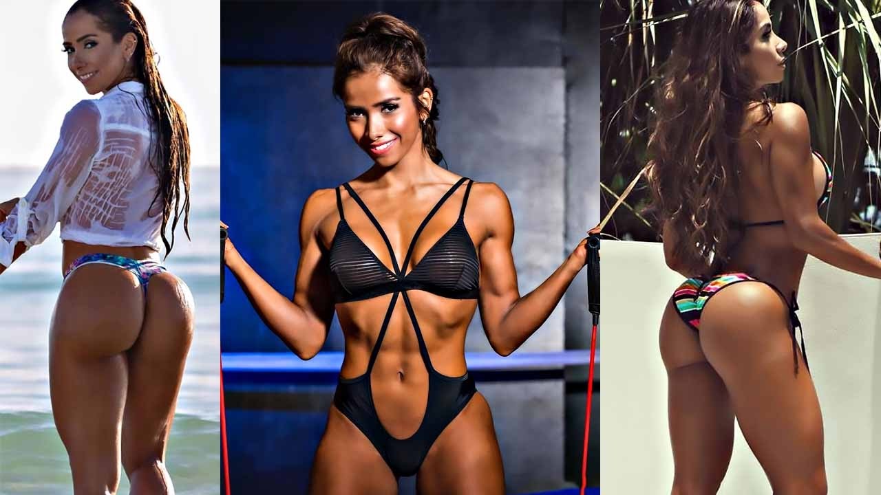 DIANA MAUX Sexy Fitness Model Workout Glutes and Legs Fitness - Diana Maux: Sexy Pics of the Sultry Social Media Star