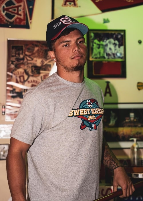 Dillon Gabriel Height, Weight, Age, Girlfriend, Family, Biography - How Tall Is Dillon Gabriel? College QB’s Height and Stats