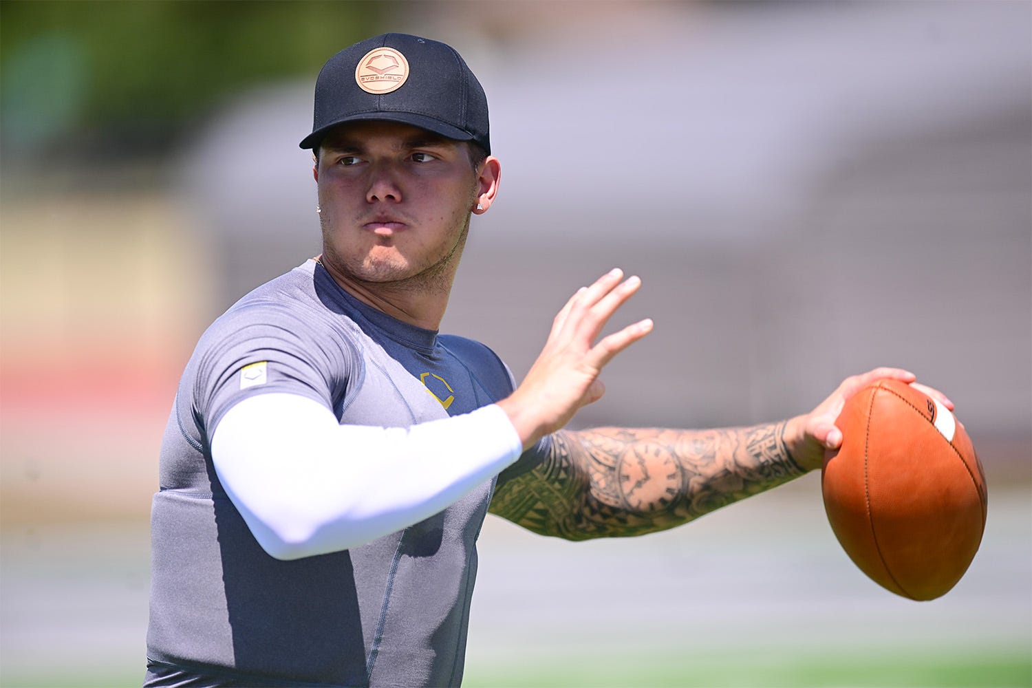 Dillon Gabriel Stats 2025 - Bunni Coralyn - How Tall Is Dillon Gabriel? College QB’s Height and Stats