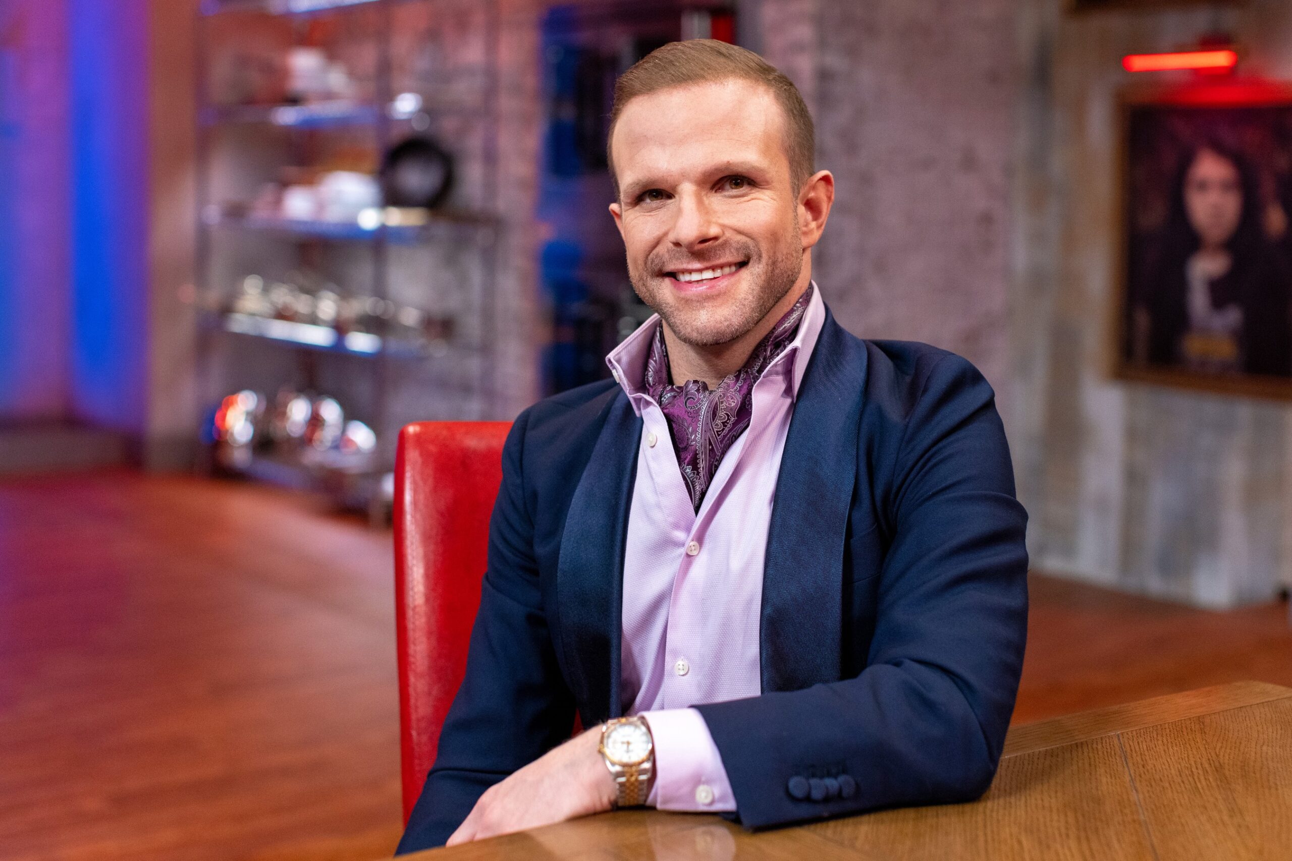 Zac Young's Height — Dessert Genius Stands Tall