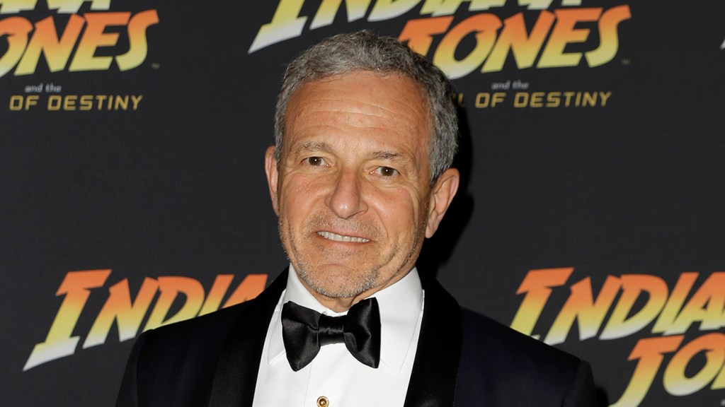 Disney CEO Bob Iger Signs New Contract Extension Past 2026 - How Tall Is Bob Iger? Disney CEO's Height And Profile