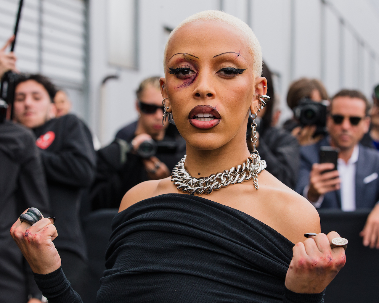 Doja Cat's Best Beauty Looks Through Fashion Month - Doja Cat Stuns In Every Shot: Sexy Pics That Broke The Internet
