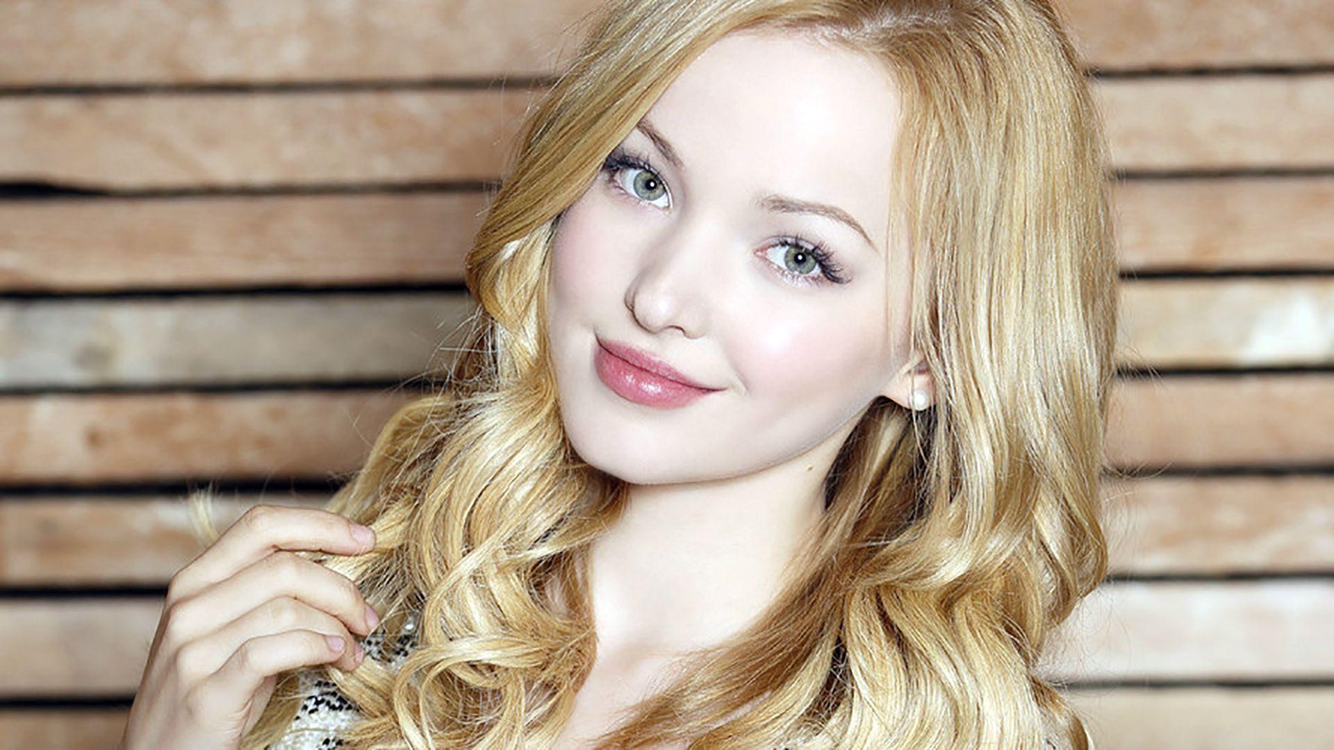 Dove Cameron - Dove Cameron Wallpaper (40750460) - Fanpop - Page 40 - Who Is Dove Cameron Dating? Disney Star's Love Life In The Spotlight
