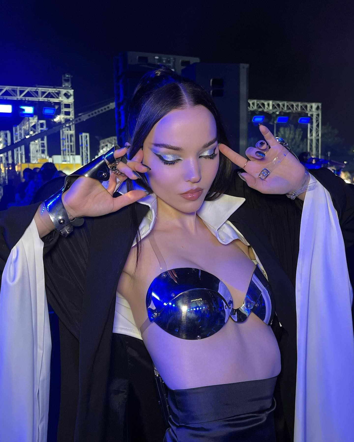 Dove Cameron Sexy BTS Pics From 2022 MTV VMA (20 Photos) | #The Fappening - Dove Cameron’s Fashion-Forward Looks – Disney Star All Grown Up