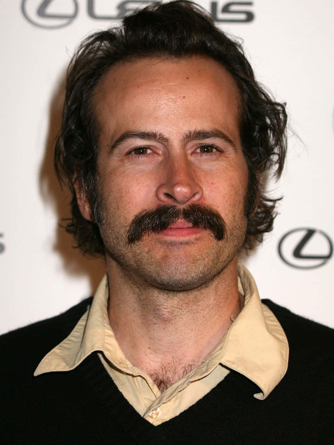 Jason Lee Height: How Tall Is The Media Personality?