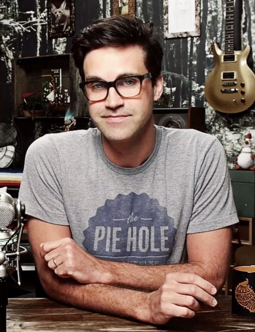 Dressing Your Truth Type 2/4 Link Neal (Rhett and Link Good Mythical - Link Neal Height: Rhett & Link Star's Stats