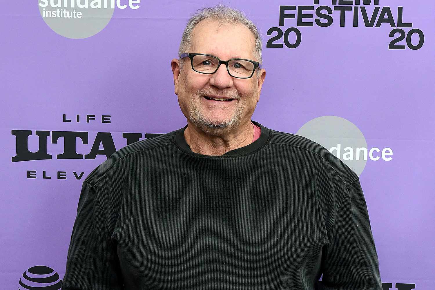 Ed O Neill 2024 - Dara Milzie - Ed O'Neill Height – TV Dad's True Height