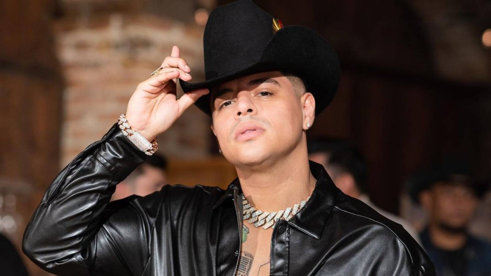 Eduin Caz: ¿Qué enfermedades padece el vocalista de Grupo Firme? – El - Eduin Caz Height: How Tall Is The Grupo Firme Singer?