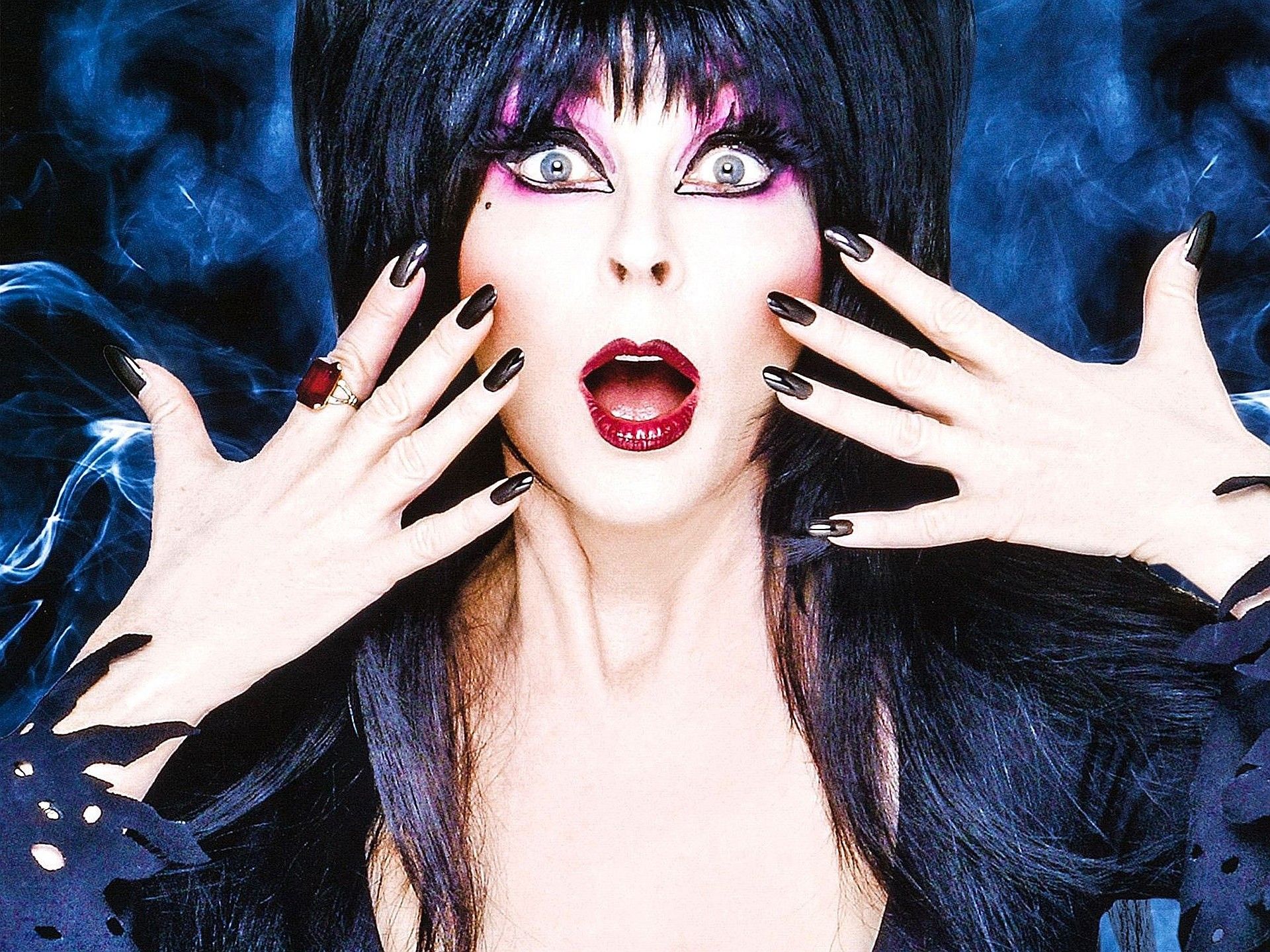 Elvira Mistress Of The Dark Wallpaper - Elvira Hd (#1498545) - HD - Elvira, Mistress Of The Dark: Measurements, Height & Classic Glam