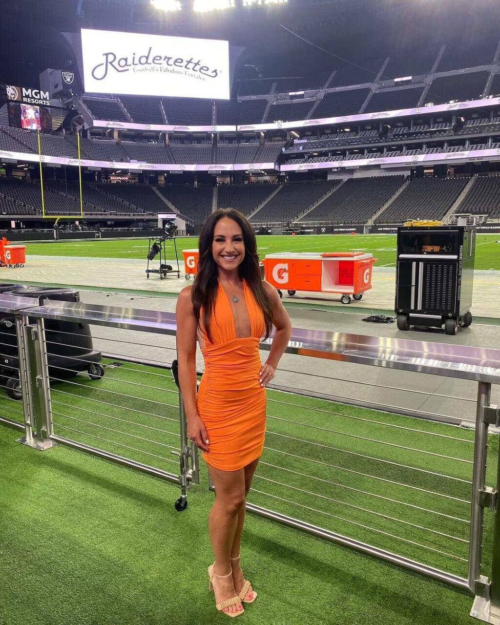 Emily Compagno Biography, Age, Family, Husband, Kids - Emily Compagno Measurements: Fox News Favorite’s Fitness and Figure