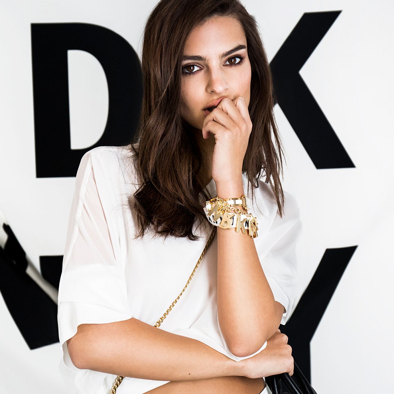 Emily Ratajkowski – Social Media 03/12/2018 • CelebMafia - Emily Ratajkowski’s (EmRata) Killer Body Stats: Full Breakdown