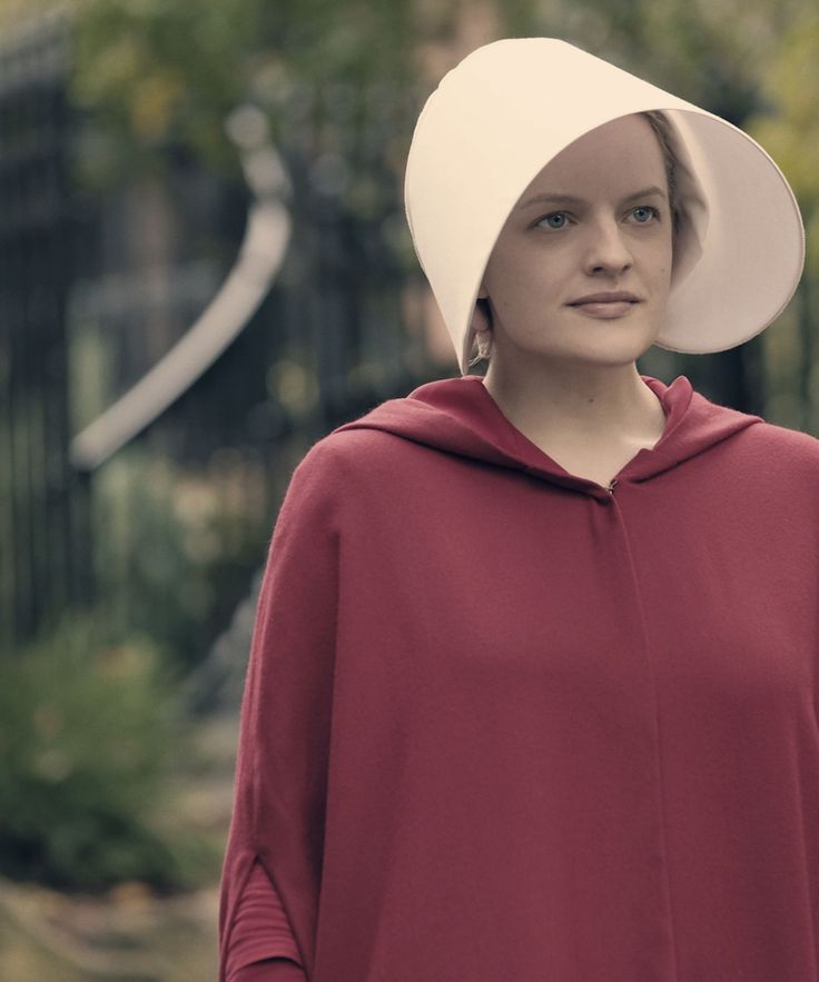 Everything You Need To Know About "The Handmaid's Tale" Before Watching - Was Elisabeth Moss Pregnant During The Handmaid’s Tale Season 6?