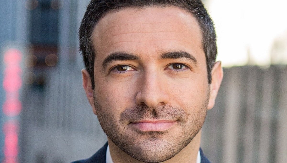 Exploring The Cultural Tapestry Of MSNBC's Ace Journalist - How Tall Is Ari Melber? MSNBC Anchor’s Real Height