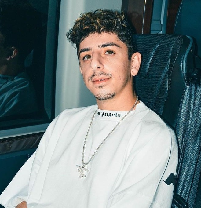Faze rug – Wiki, Age, Girlfriend, Height, Net Worth, Family, Biography - How Tall Is FaZe Rug? YouTuber's Height And Online Presence